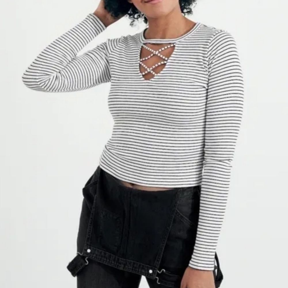 Hollister Ribbed Stretch Keyhole Strap Long sleeve Top White Black Stripe Med